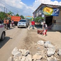 Masyarakat Pertanyakan Kwalitas dan Tranparansi Proyek Talud di Sidodadi Kecamatan Pardasuka